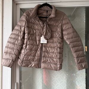 NWT Ultra Light Down Jacket Light Brown Packable Matching Pouch size XXL